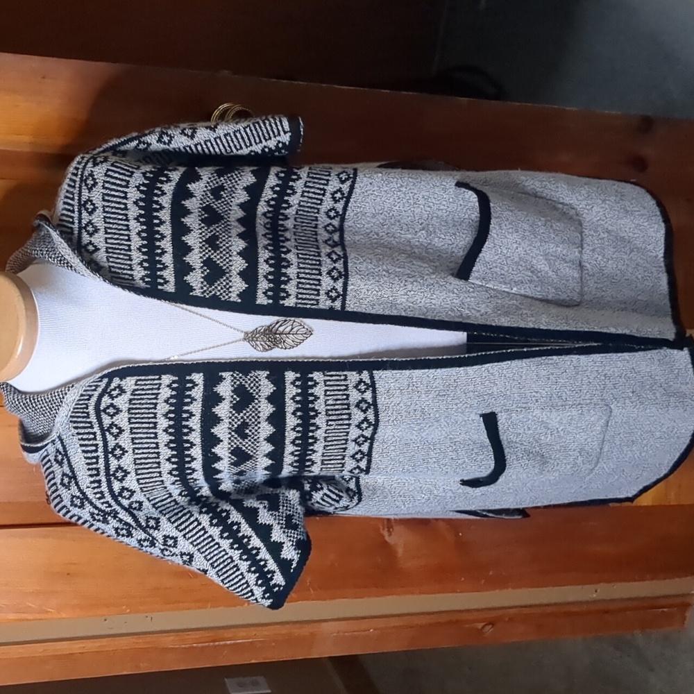 ORANGE FASHION VILLAGE* hooded sweater duster gray outlined in black w/
